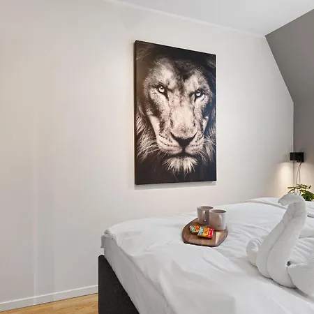 100sqm 5br Behind Bryggen - King Beds - Family Friendly Apartment Bergen