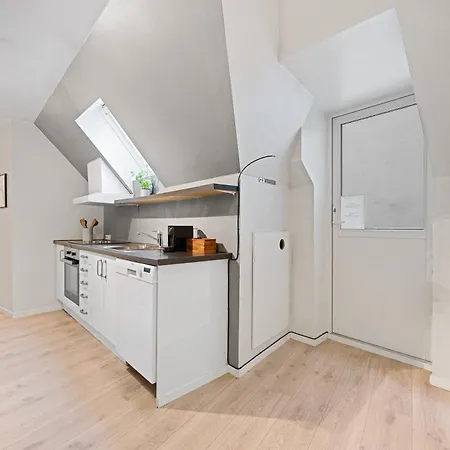 Apartment 100sqm 5br Behind Bryggen - King Beds - Family Friendly Bergen