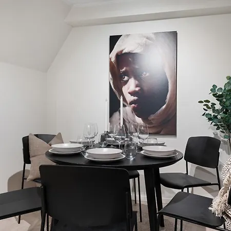 100sqm 5br Behind Bryggen - King Beds - Family Friendly Bergen