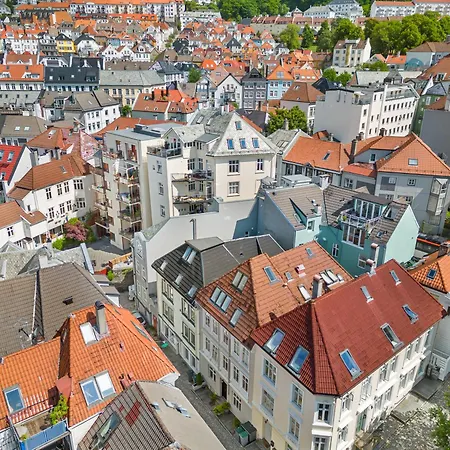 100sqm 5br Behind Bryggen - King Beds - Family Friendly * Bergen