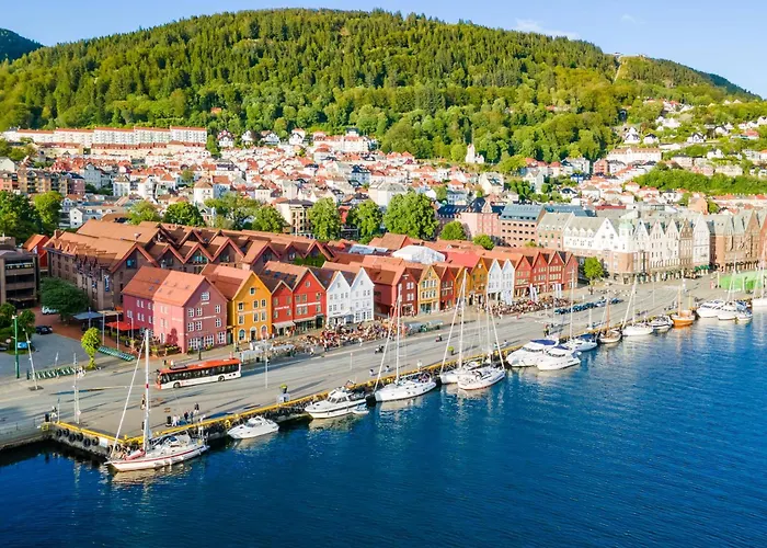 100sqm 5br Behind Bryggen - King Beds - Family Friendly Apartament