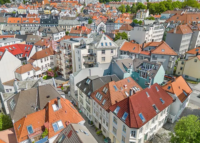 100sqm 5br Behind Bryggen - King Beds - Family Friendly * Bergen