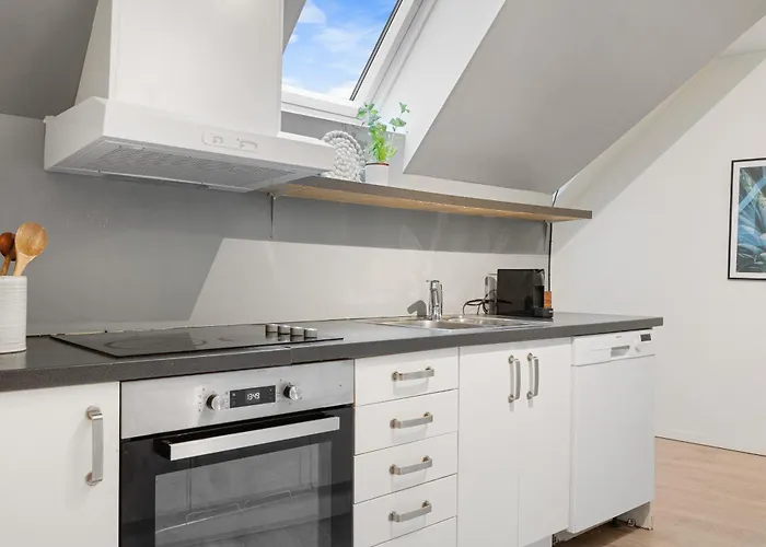 100sqm 5br Behind Bryggen - King Beds - Family Friendly Apartament