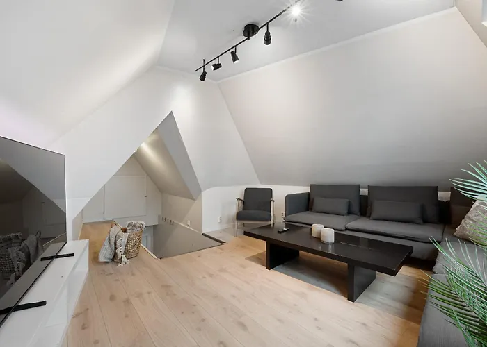 Apartament 100sqm 5br Behind Bryggen - King Beds - Family Friendly *