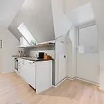 Apartman 100sqm 5br Behind Bryggen - King Beds - Family Friendly Bergen
