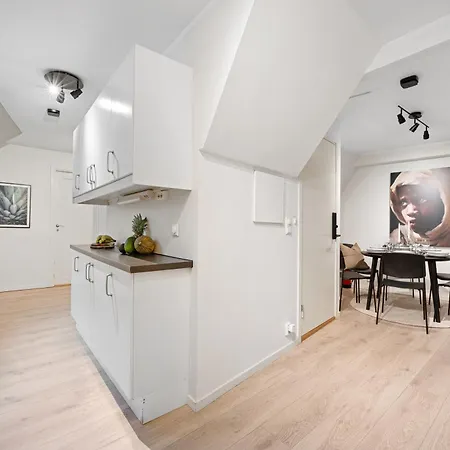 100sqm 5br Behind Bryggen - King Beds - Family Friendly * Bergen